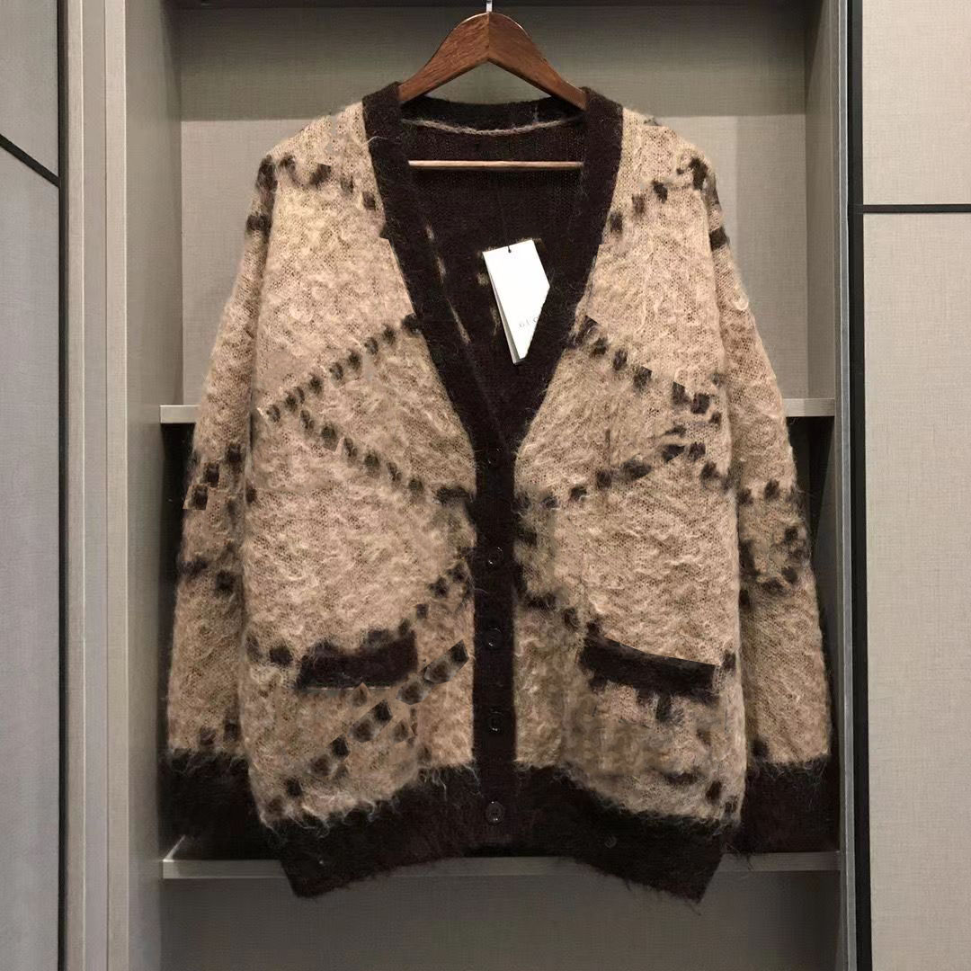 Womens Cardigan Sweaters Designer Wool Sweater Winter Warm Knits Shirts Long Sleeves Woman Classic Sweatshirt Tops Embroidery Shirt S-XL