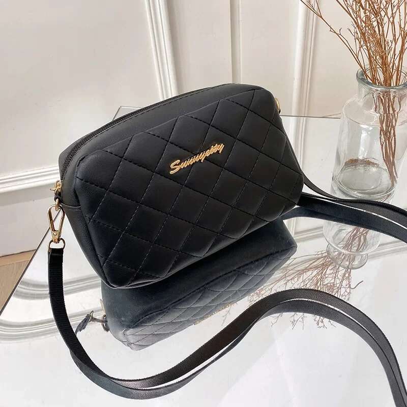 2025 new tassel women's messenger embroidery camera women's shoulder bag designer fashion chain women's crossbody bag3