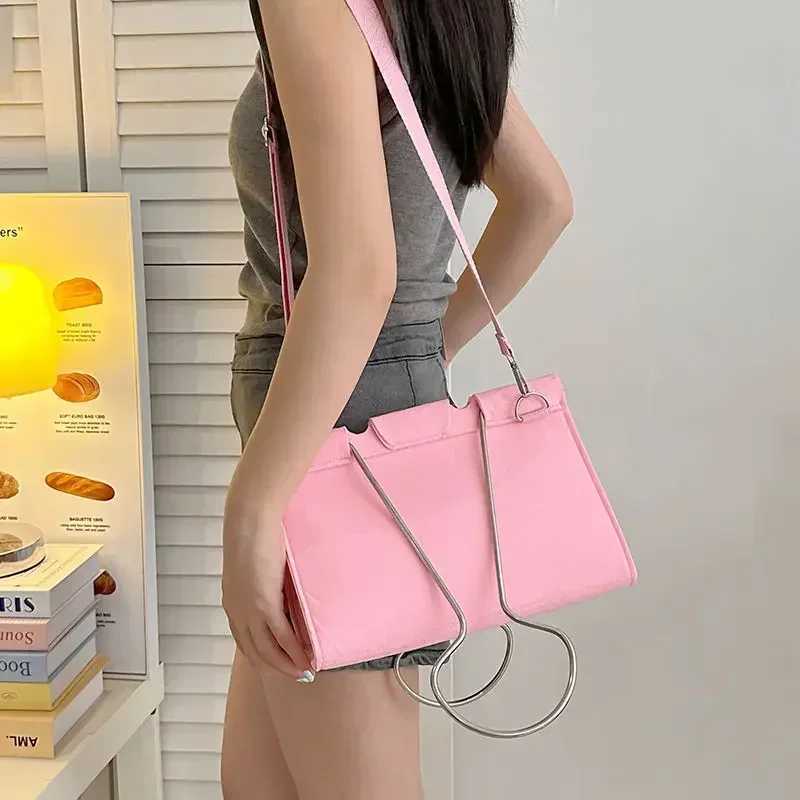 Bag 2024 New Felt Binding Clip High Capacity Shoulder Bag Handbag Office Womens Bag Z250324