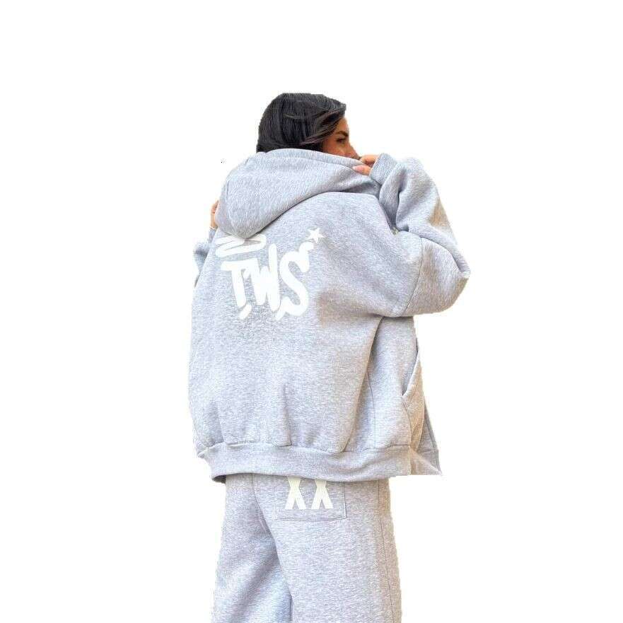 2025 fashionable unisex couple loose hooded trendy top, warm long sleeved sweatshirt