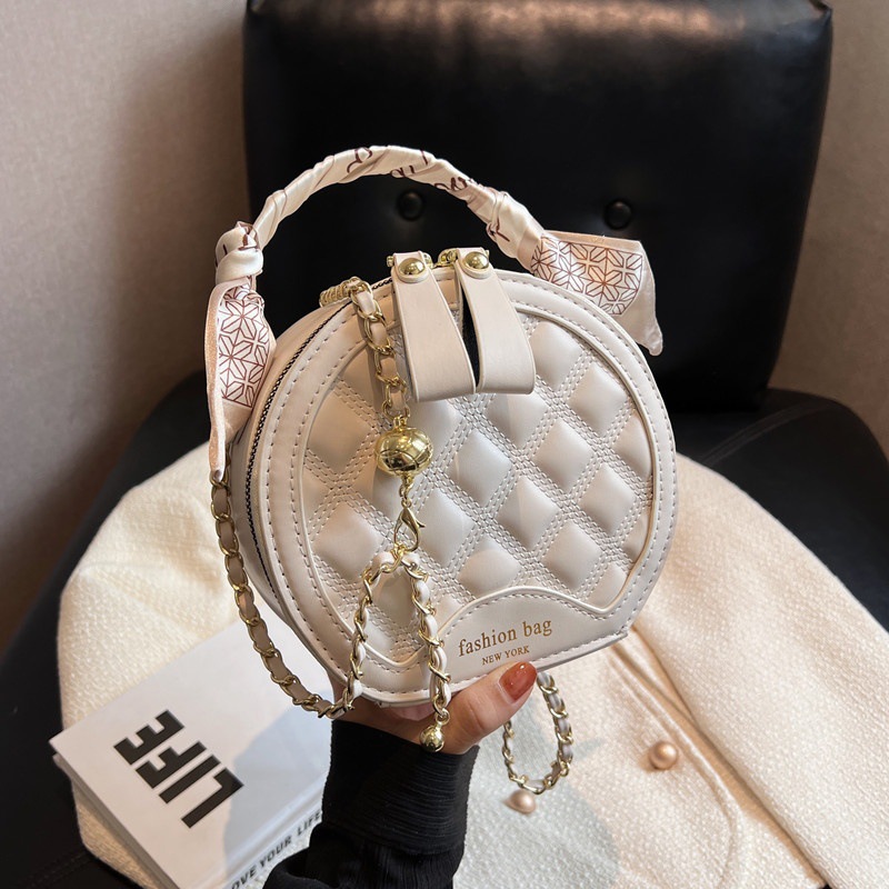 Senior sense small round bag female 2025s new handbag with diamond check embroidery line temperament with a single shoulder crossbody bag