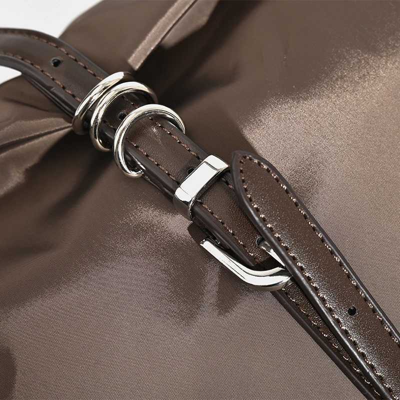 2024 South Korean New Leisure Handbag Commuter Temperature Nylon Shoulder Bag Large Capacity Niche Style Handbag Z250324