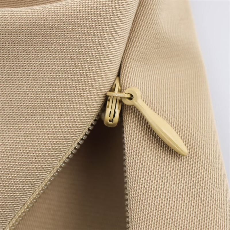 2025 Spring New Product Women's Fashion Matching Belt Hanging Neck Collar Splicing Fashion Sleeveless Horse Clip Flip Collar Top