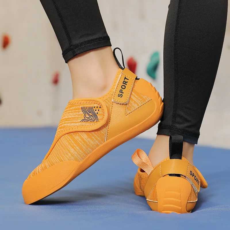 Professional childrens climbing shoes breathable and comfortable climbing training shoes entry-level indoor climbing sports shoes W250324