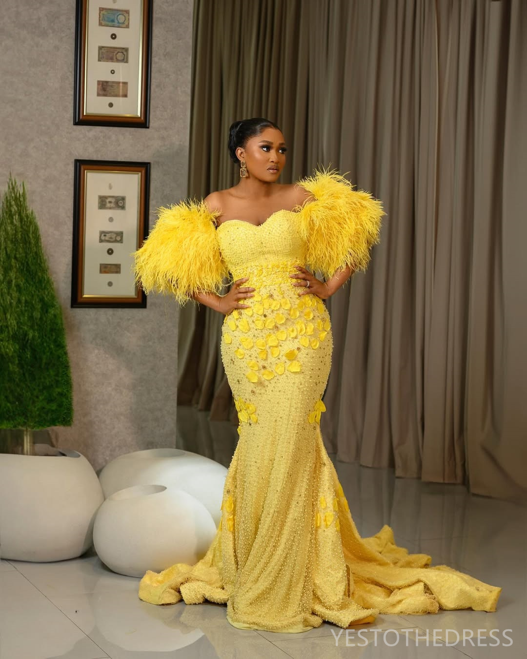 2025 Light Yellow Prom Dress Mermaid Prom Dress For Special Occasions Off Shoulder Feathered Beaded Lace Crystals Illusion Birthday Second Reception G