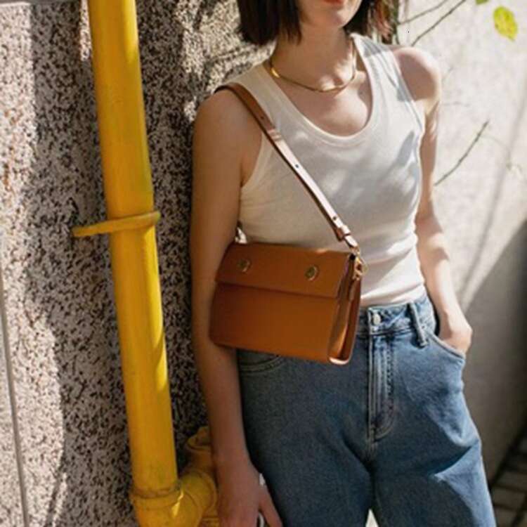 Threaded Summer New Embroidered Slim Fit Vest Versatile Sleeveless T-Shirt Top B5