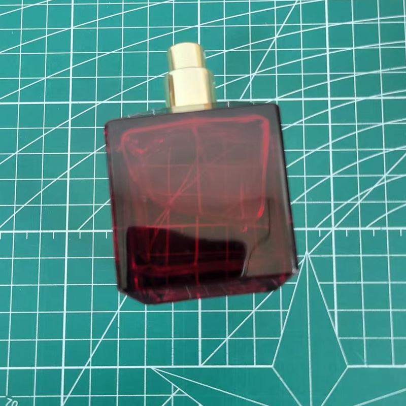 Perfume pour femme avec du temps durable de bonne qualité des parfums de parfum élevés de la capactitude naturelle Eau de Toilette Spray 70 ml