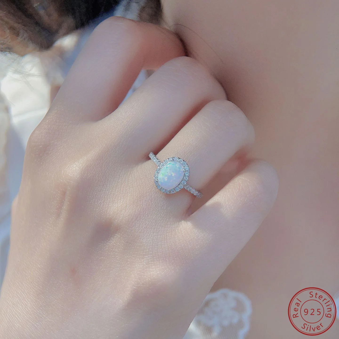 100% 925 sterling silver ring European and American oval white opal with cubic zirconia womens ring exquisite wedding jewelry gift 250320
