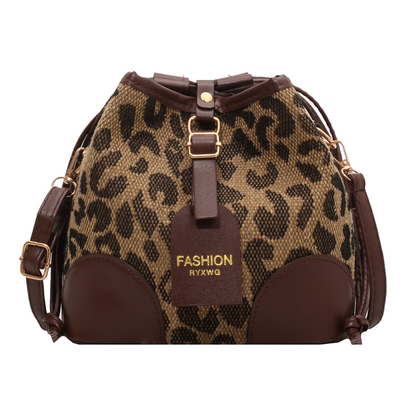 Popular small bag women simple new fashion leopard print crossbody bag texture bucket bag 2025