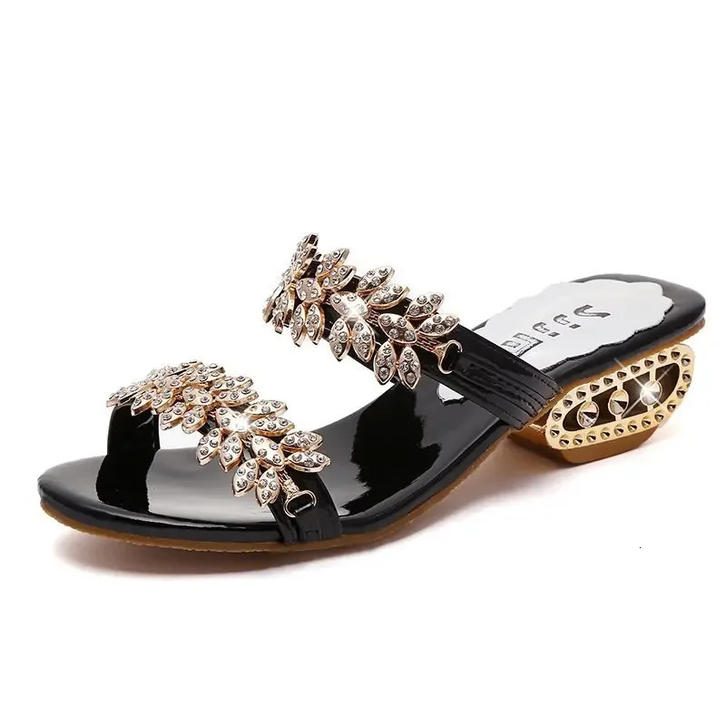 Shiny Crystal Slippers Women Rhinestone Med Heels Sandals Woman Bohemian Gold Strange Heel Flip Flops Summer Shoes 250317
