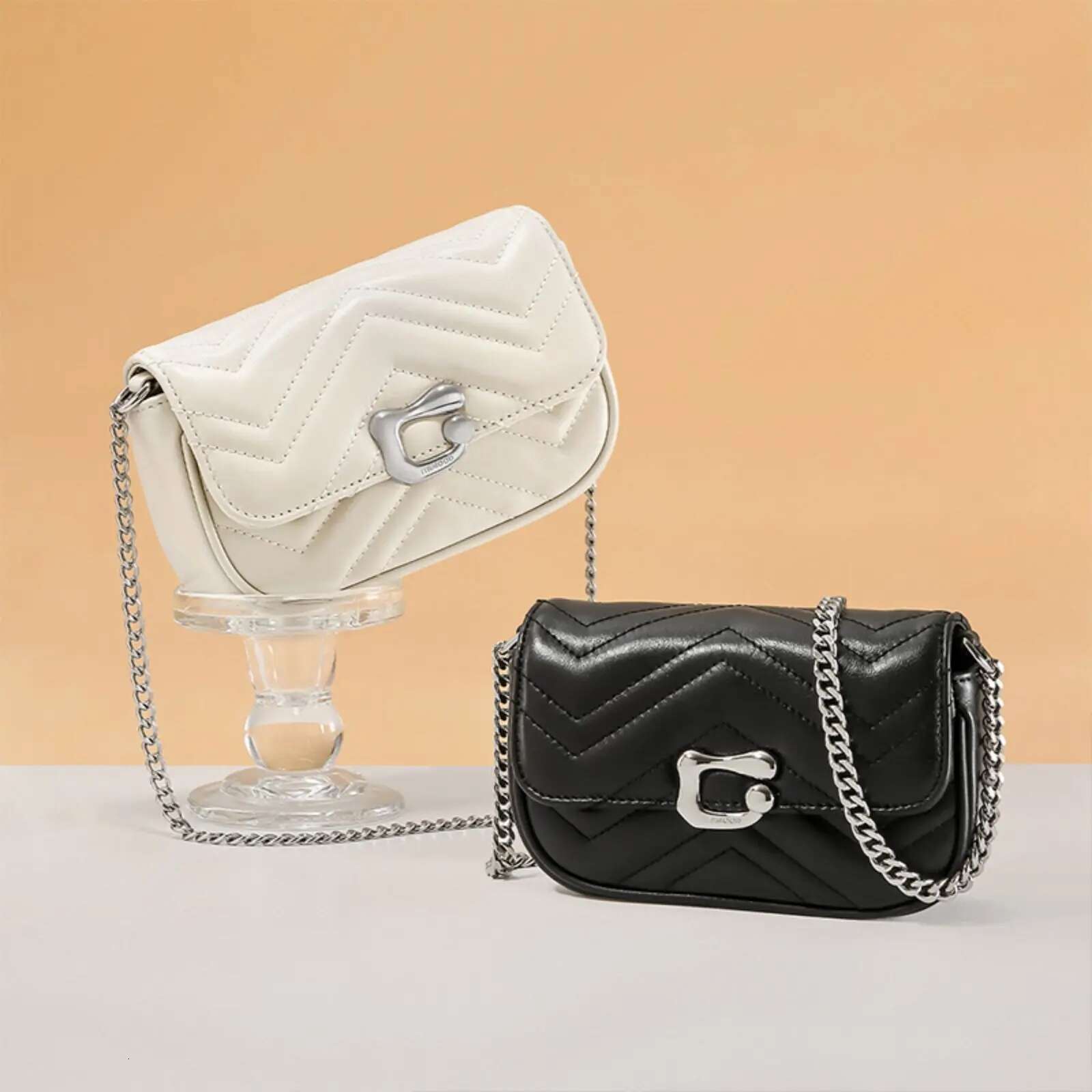 ITAMOOD Genuine Leather Qriginal Shoulder Quilted Fashion Design Crossbody Bag, Exquisite And Fashionable Small Square Bag