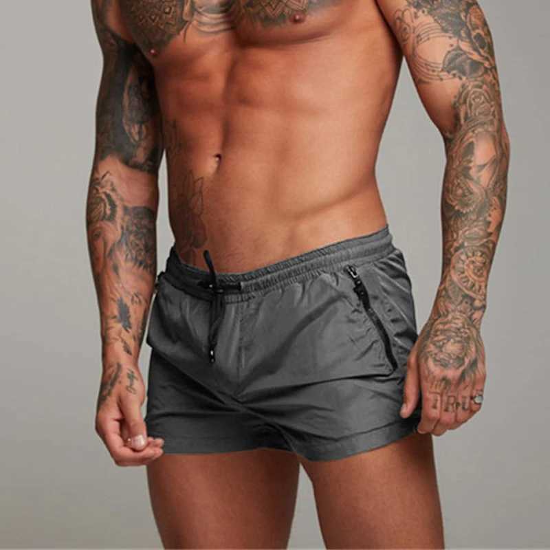 Mens summer running shorts fashionable mens gym fast drying breathable beach running shorts W250324