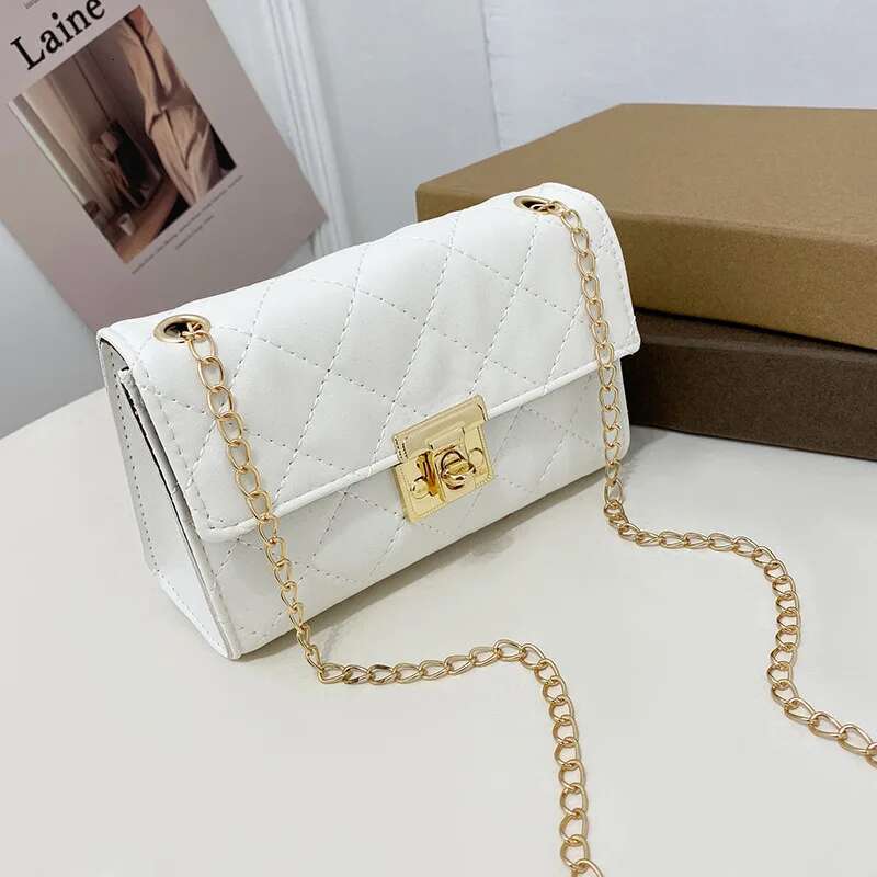 2025 New Small Square Girl Designer Fashion Crossbody Bag Women's Coin Wallet Mobile Foreskin Leather Hardware Embroidery2