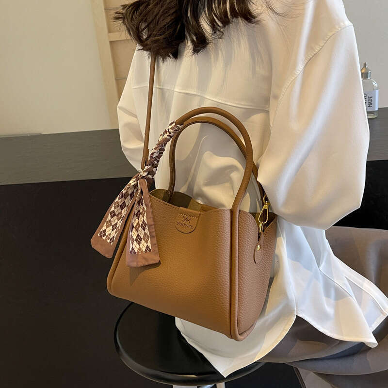 2025 NEW This year's popular vegetable basket handbag for women's 2024 new soft leather bucket bag, commuting single shoulder crossbody bag