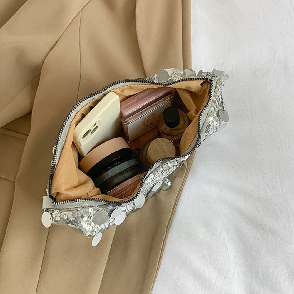 Fashionable half moon shaped cross shaped bag with sequins garbage bag casual womens shoulder bag large capacity chain handbag homeless person Z250324