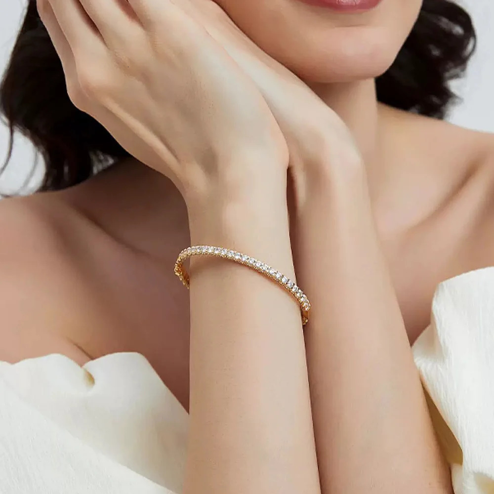 High quality fashionable cute bracelet made of pure silver 925 ed for women silver bracelet with cute diamonds party gift jewelry 250322