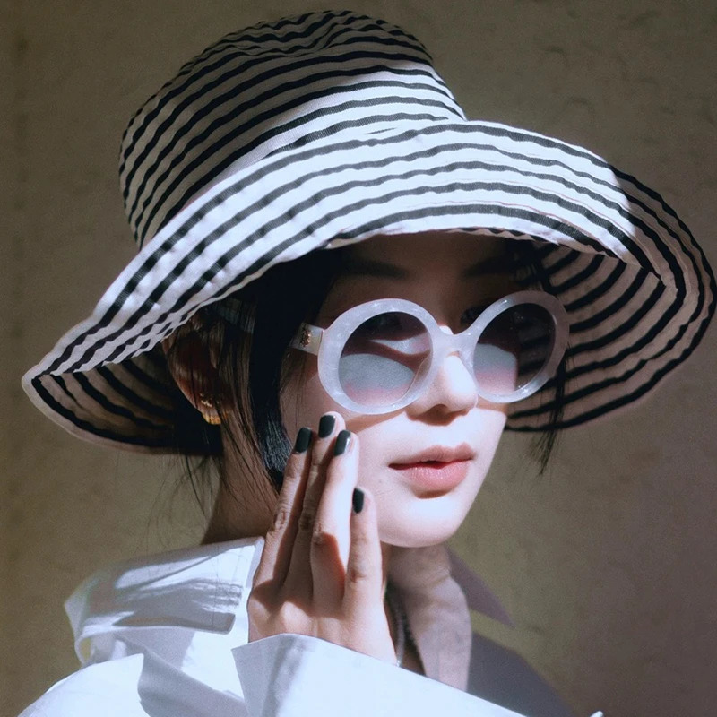 Luna Dolphin handmade crochet hat spring and summer sun hat camel colored holiday folding fisherman hat large conical bucket hat for girls 250320