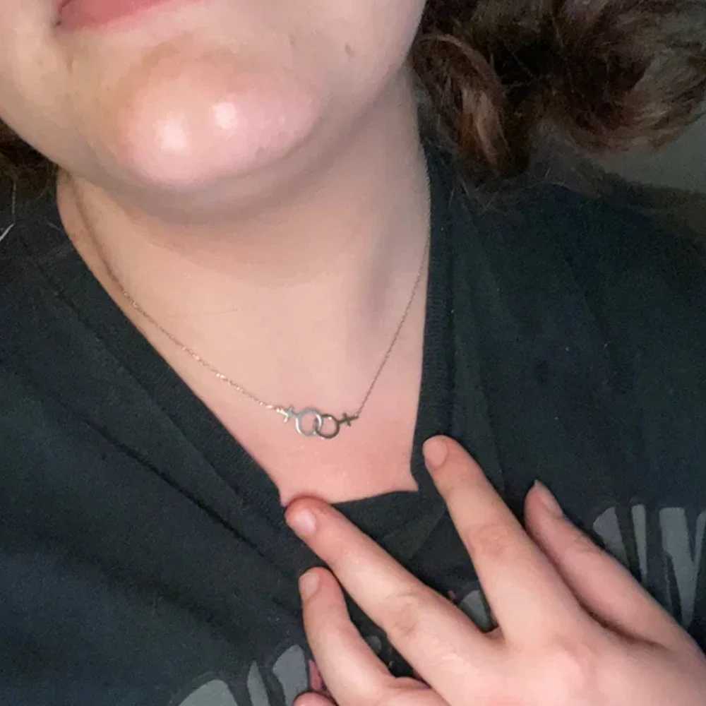 Double Venus Symbol Charm Lesbian LGBT Necklace Lesbian Pendant Girls LES Stainless Steel sisters Jewelry W250325