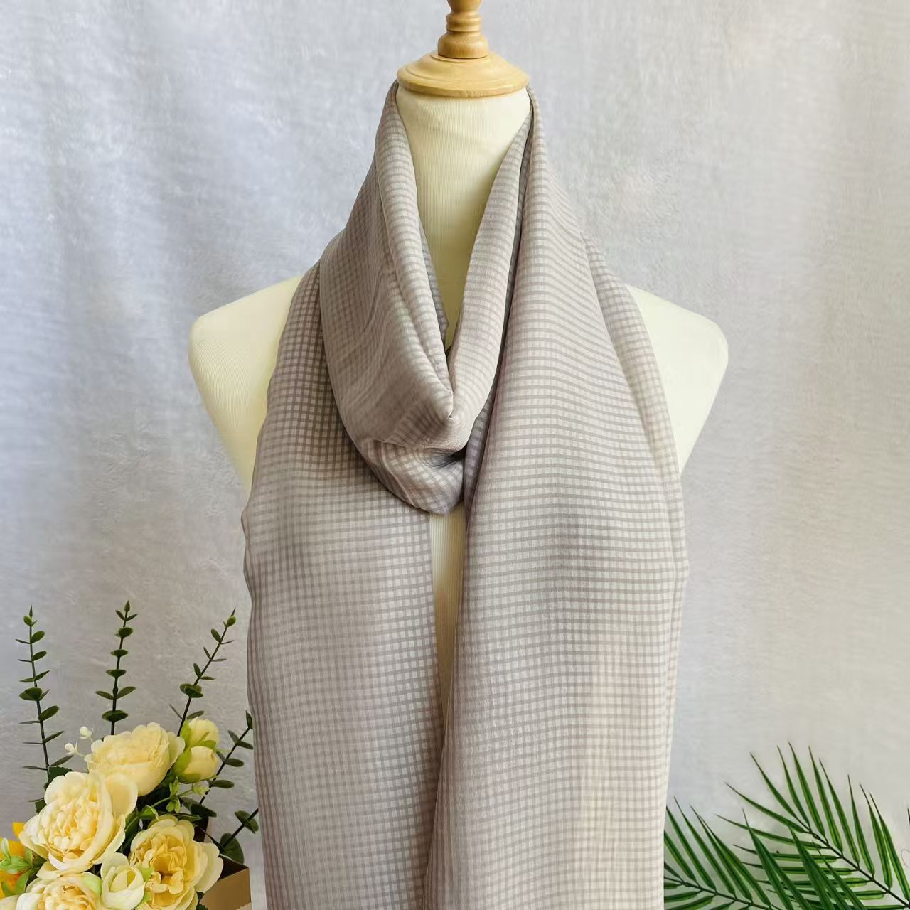 T353 white moonlight skin-friendly scarf solid color light atmosphere versatile scarf female 2025 new spring