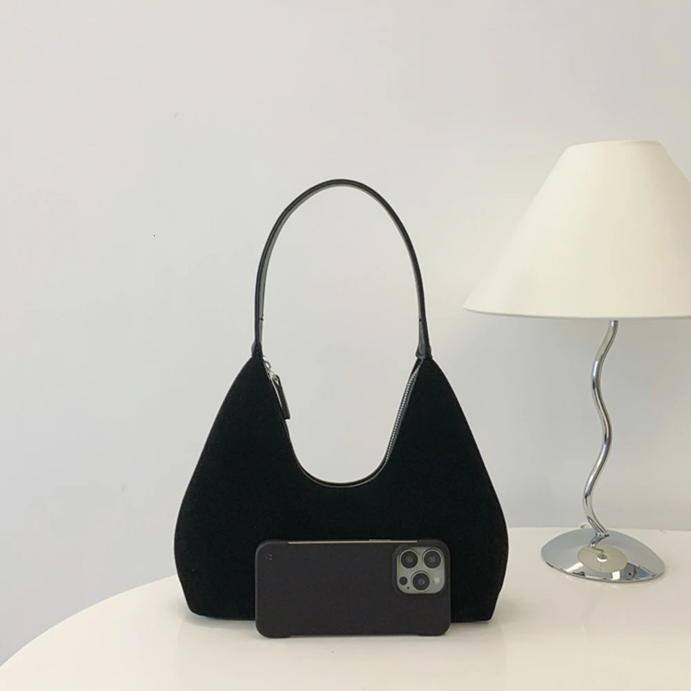 Women Suede Underarm Bag Solid Color Shoulder Bag Zipper Closure Retro Handbag Trendy Hobo Bag for Work Travel 250324
