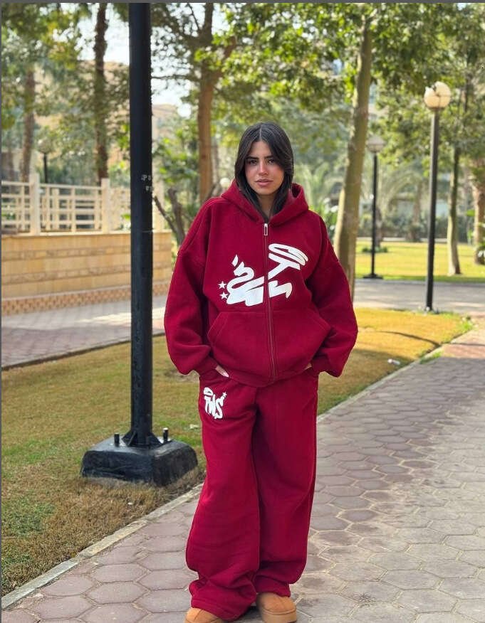 2025 fashionable unisex couple loose hooded trendy top, warm long sleeved sweatshirt