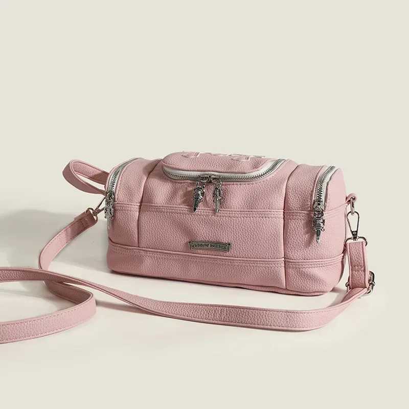 Customized womens portable travel washing bag large capacity cosmetic storage bag soft polyester fiber lining Y250324
