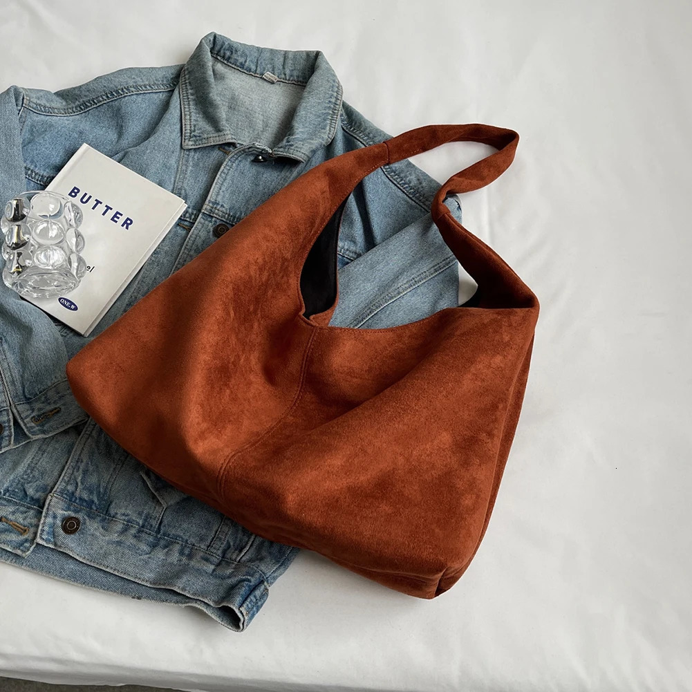 Women Suede Shoulder Bag Large Capacity Hobo Bag with Pocket Trendy Slouchy Bag for Work Travel Shopping 250324