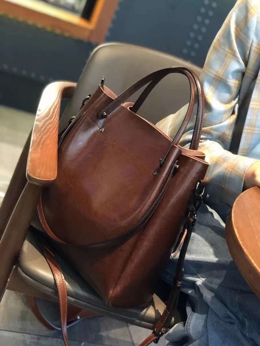 Top Layer Cowhide Women's 2025 New Single Shoulder Carrying Crossbody Bag,Large Capacity Genuine Leather Retro Bag For Women