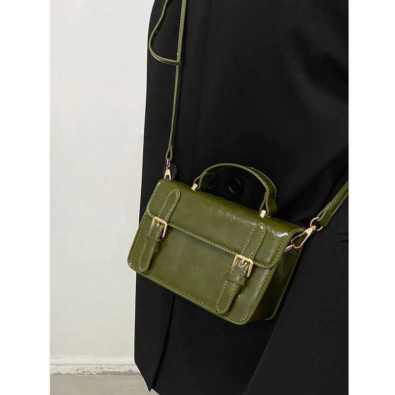Fashionable green PU shoulder cross body bag for women 2024 new fully matched commuting handbag fashionable small square bag Z250324