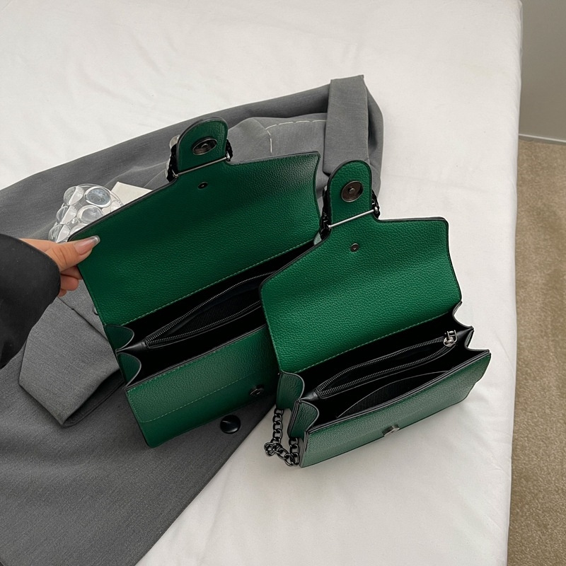 Free Shipping 2025 new Designer Bag Fashion Commuter Solid Color Chain Womens Handheld Single Shoulder Diagonal Cross Bag