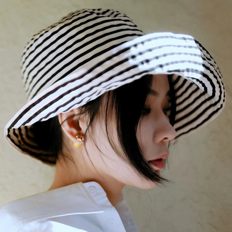 Luna Dolphin handmade crochet hat spring and summer sun hat camel colored holiday folding fisherman hat large conical bucket hat for girls 250320