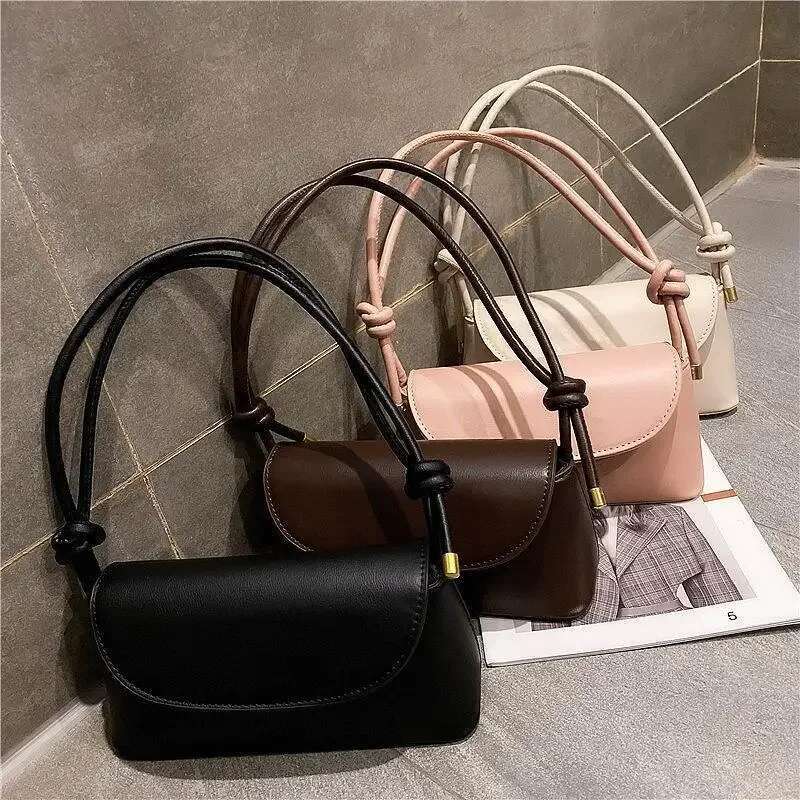 2025 New Internet Celebrity Retro Women's Designer Fashion Crossbody Bag Single Shoulder Small Bag4