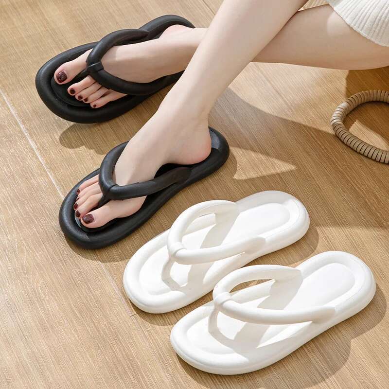 Soft Sole EVA Women's Flip ps Summer Beach Non-slip Cloud Slippers Women Thick Platform Clip Toe Bathroom Slides