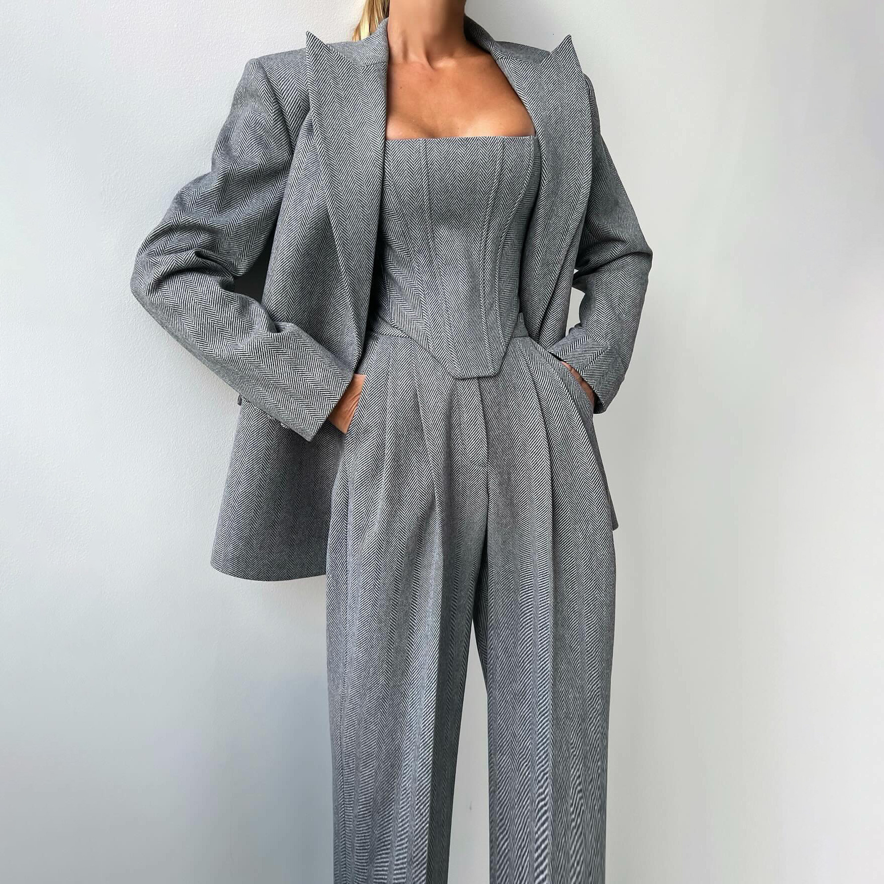 Fishbone casual suit, early autumn lazy style solid color three piece set, clothing, high-end feel, women's