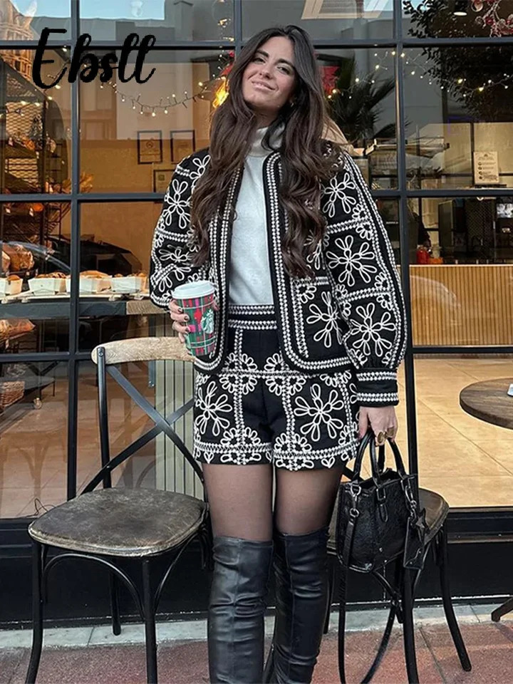 Retro printed jacket shorts set womens loose O-neck lantern sleeve jacket high waisted shorts autumn womens clothing 250322