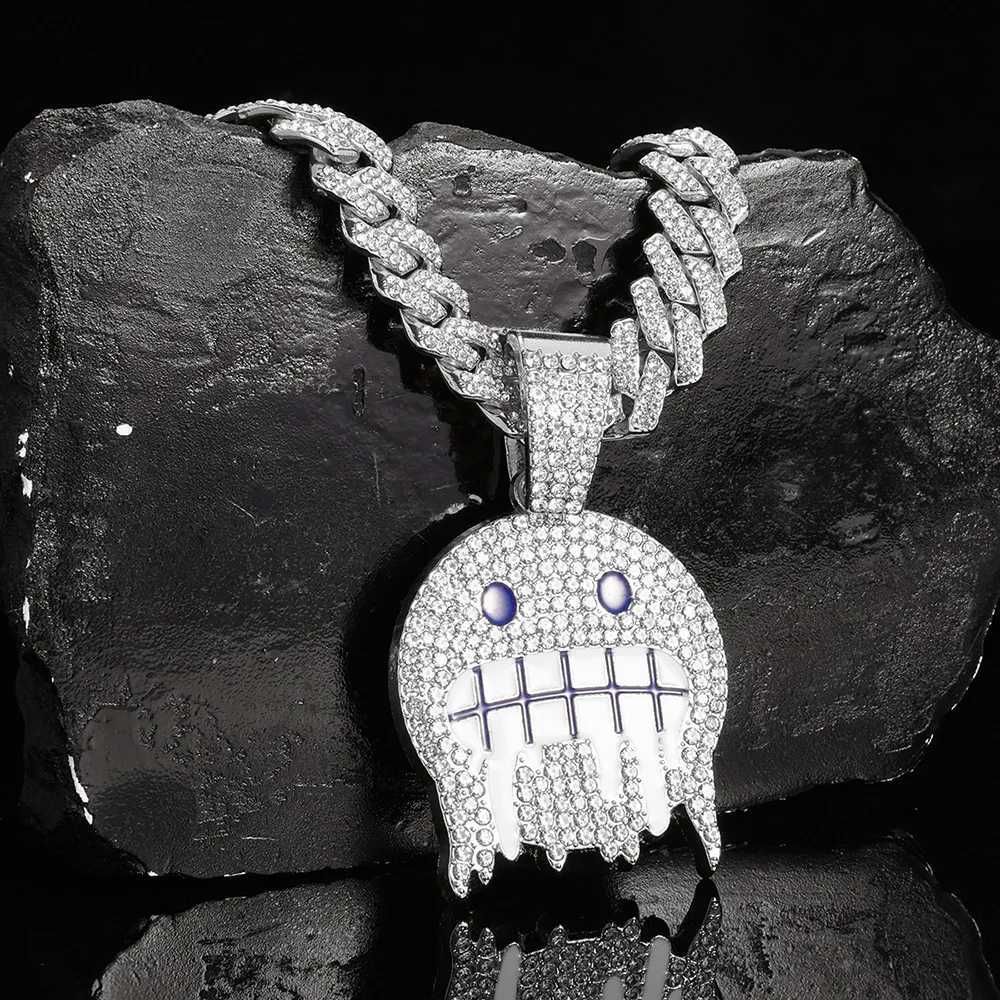 Mens white and blue cubic zirconia pendant hip-hop round face pendant necklace with cubic chain sparkling CZ fashionable boys jewelry W250325