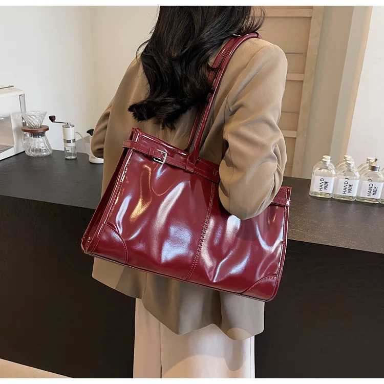 Handbags - Designer hot Oil PU Leather Shoulder Bag Retro Crossbody, Womens Large Bucket Handbag Y250324
