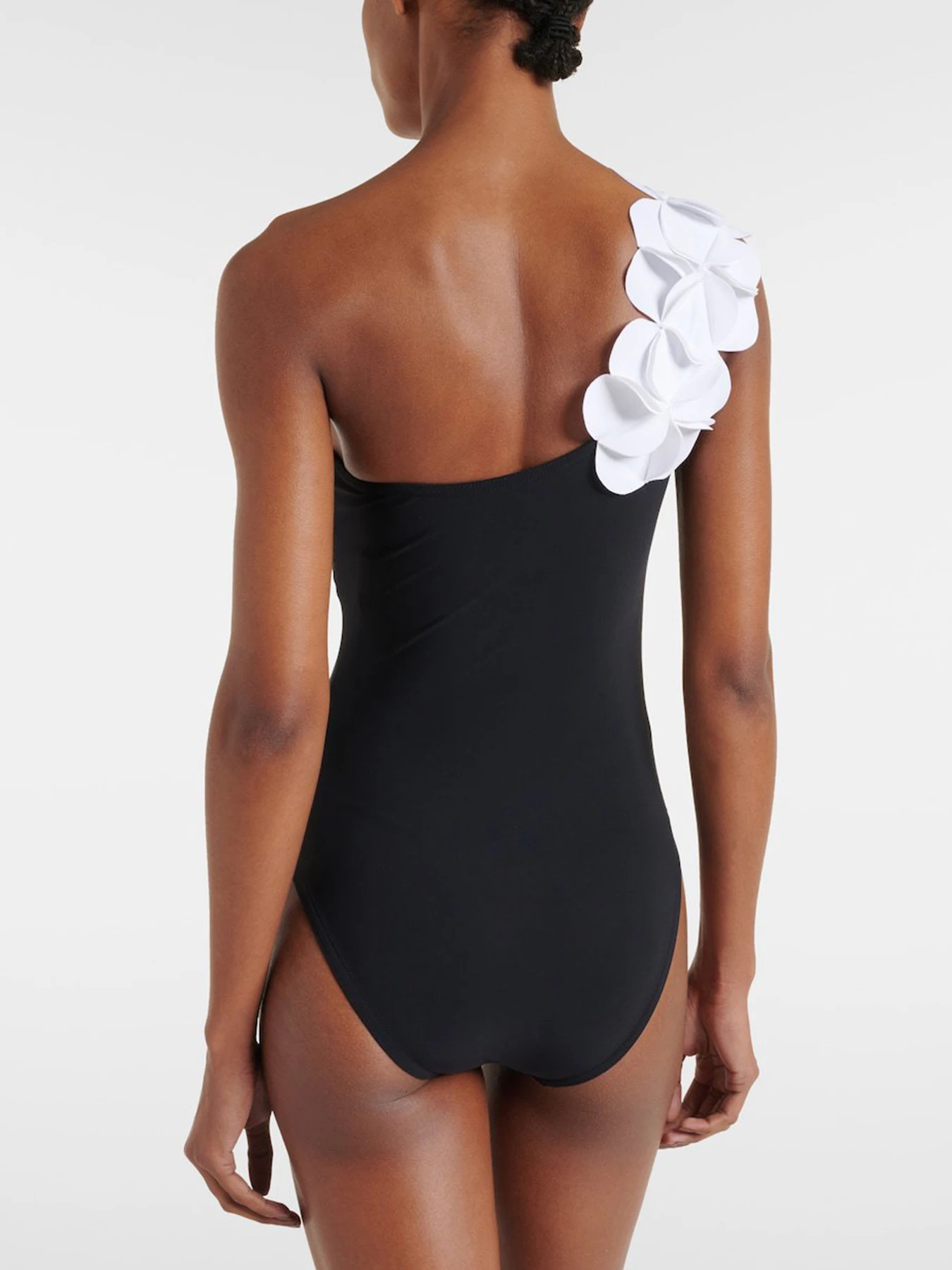 2024 Sexy Flowers Black And White Contrast Color Swimsuit For Women Bodysuit Swimwear Female Push Up Monokini Bath250324