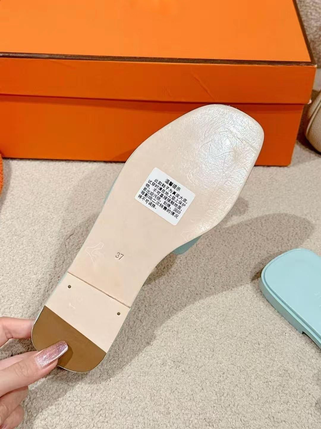 Designer Slide Classic summer rubber leather slipper Women's sexy or multi-colored beach flat sandals