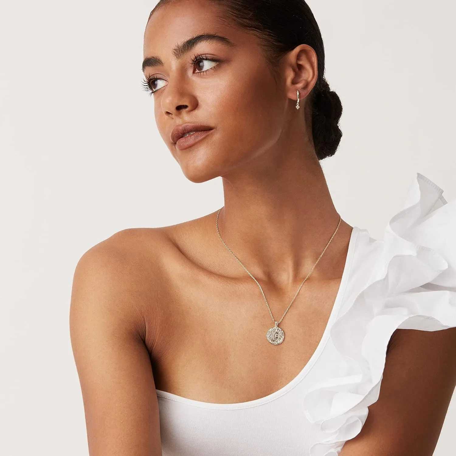 Gold plated and silver plated carved coin pendant necklace suitable for women Byzantine coin pendant Bohemian necklace W250325