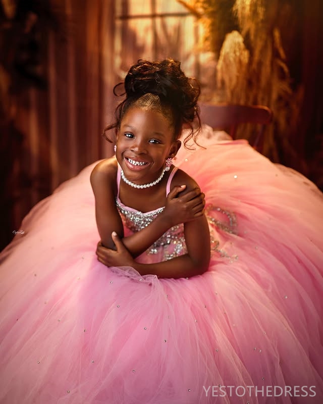 2025 Aso Ebi Pink Flower Girl Dresses Children Birthday Dress Illusion Spaghetti Straps Rhinetones Beaded Tiered Tulle Princess Queen Ball Gown For Ma