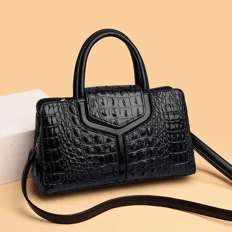 New Leather Womens Messenger Bag Crocodile Womens Cross Shoulder Bag 2023 High Quality Womens Handbag Z250324