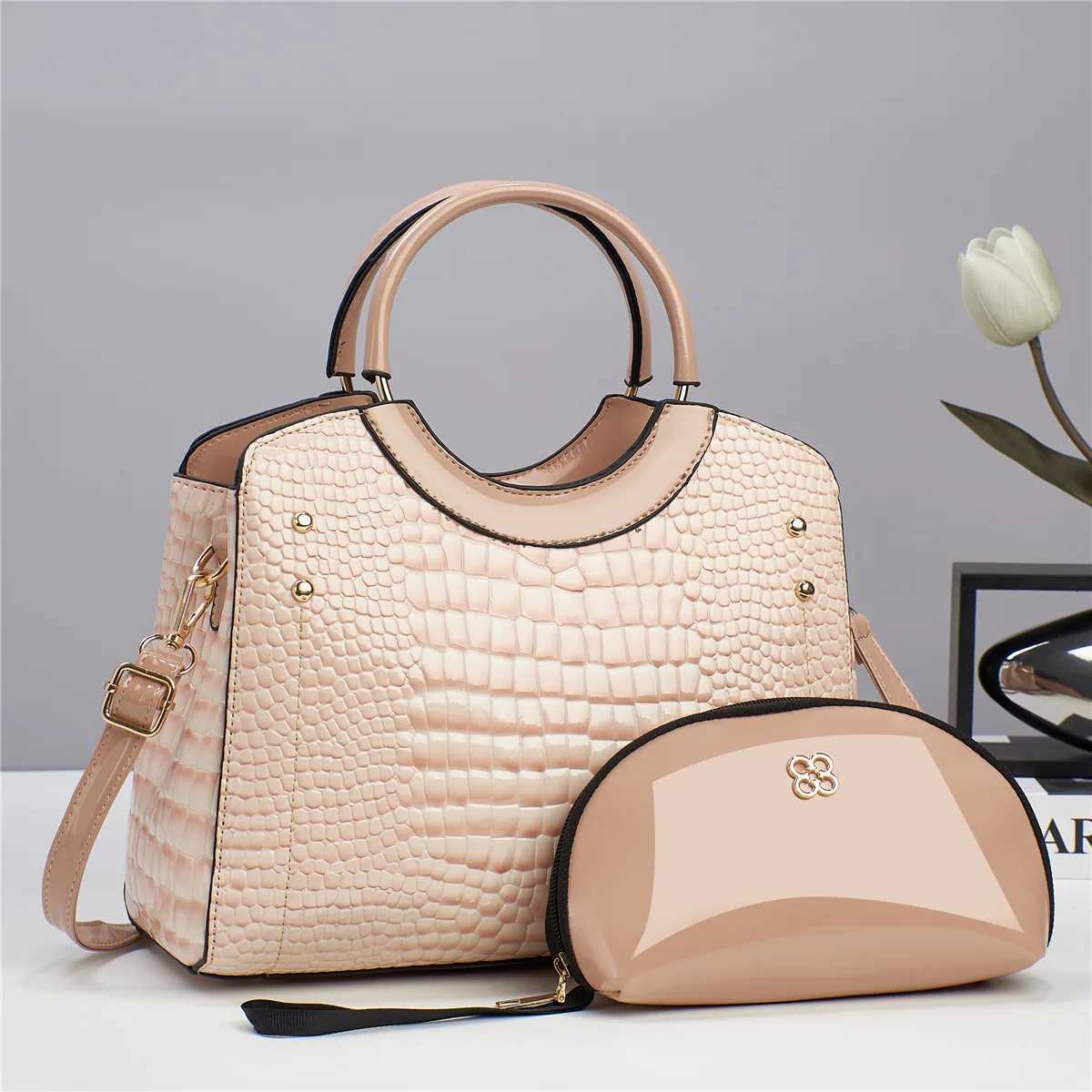 Manufacturer wholesales womens fashionable and versatile crocodile pattern elegant large capacity single shoulder cross bag Z250324