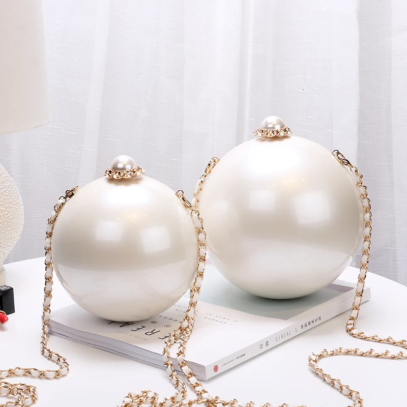Fashion round pearl handbag for women white evening clutch bag catwalk chain messenger beach bag 250320