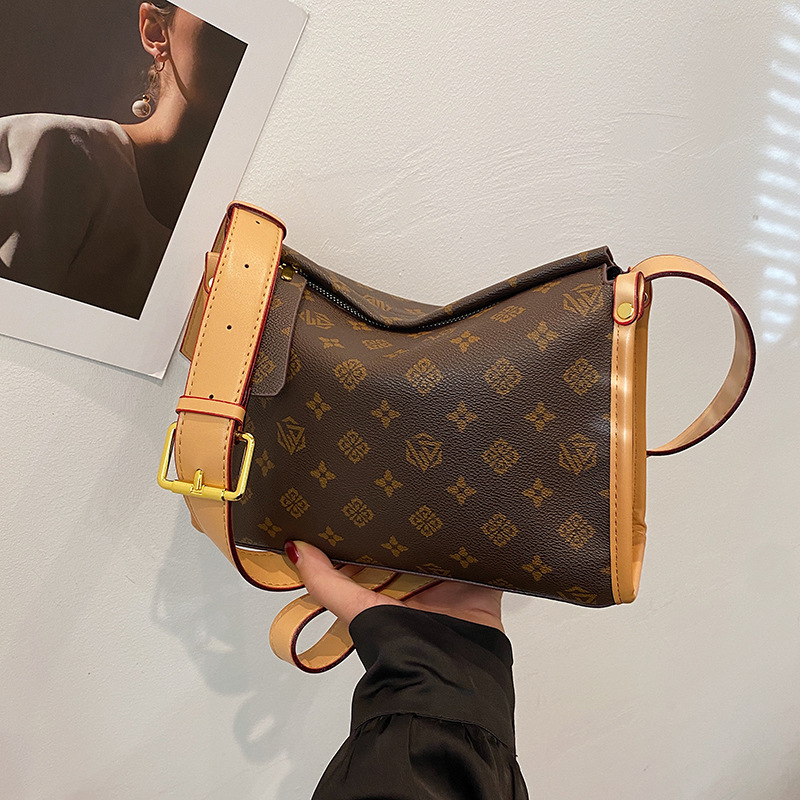 Free shipping designer Shoulder Bags For womans casual flap handbag messenger bag woman crossbody Pillow bag