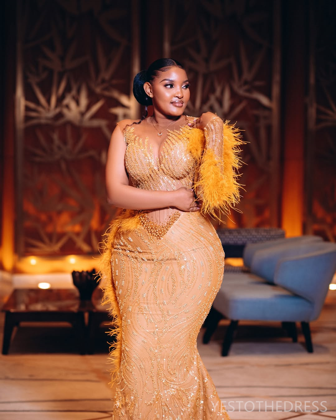 2025 Aso Ebi Gold Prom Dress Mermaid Prom Dress For Special Occasions Sheer Neck Feathered Beaded Lace Crystals Illusion Birthday Second Reception Gow