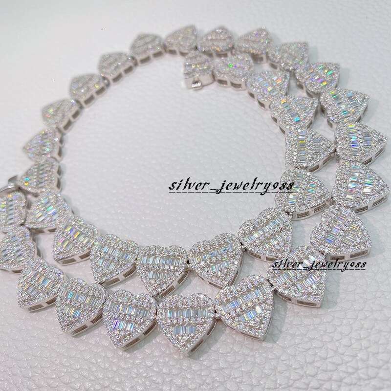 2024 New Hot Selling High Quality Hip Hop Jewelry Heart-Shape VVS Moissanite Cuban Chain Necklace