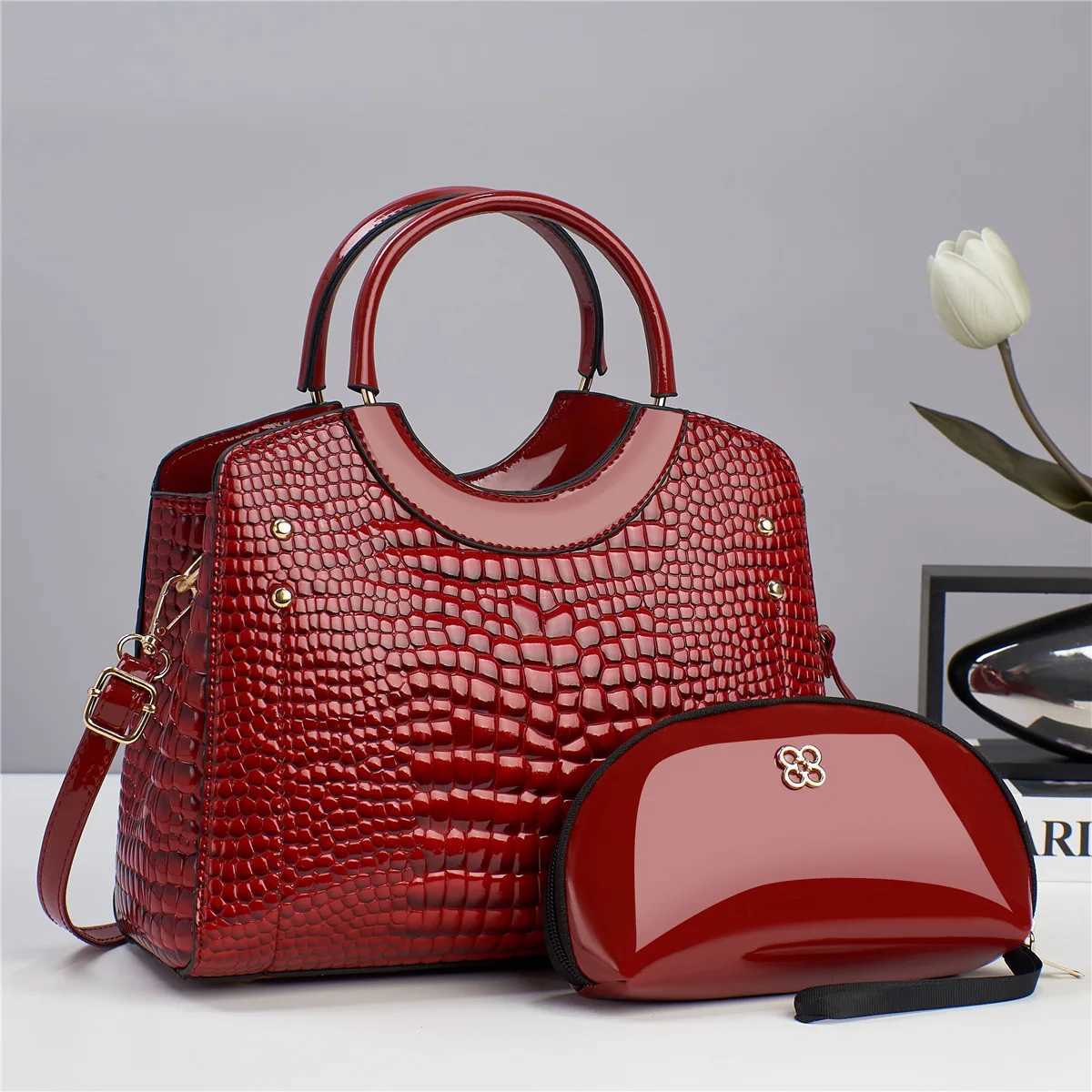 Manufacturer wholesales womens fashionable and versatile crocodile pattern elegant large capacity single shoulder cross bag Z250324