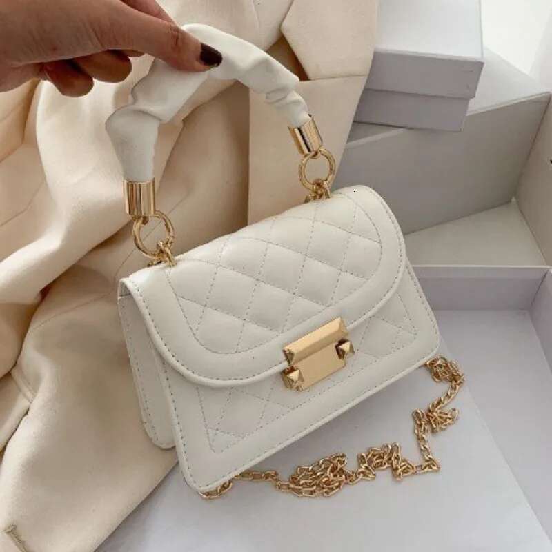 2025 New Checkered Pattern Handbag Women's Buckle Decoration Flip Wallet Designer Fashion Leather Crossbody Bag4