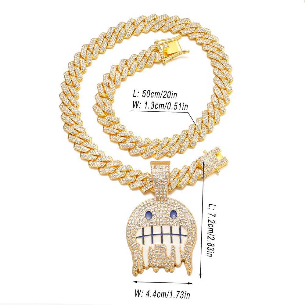 Mens white and blue cubic zirconia pendant hip-hop round face pendant necklace with cubic chain sparkling CZ fashionable boys jewelry W250325